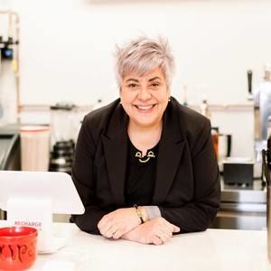 Meet your Posher, Alicia